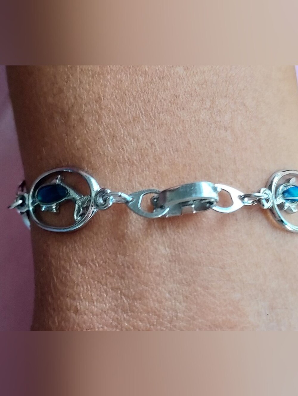 Dolphin on Oval Link Bracelet Mother of Pearl Inlay 7” Silver S-80 Stamped - Picture 2 of 10